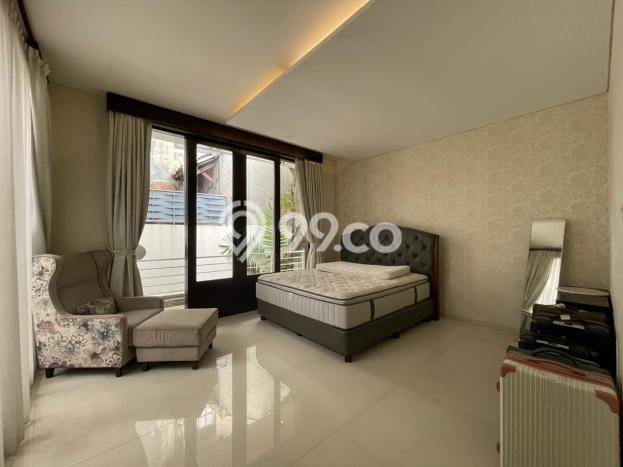 Rumah Mewah LB 270m2 Siap Pakai Desain Elegan di Lebak Bulus, Jakarta Selatan Rumah Mewah LB 270m2 Siap Pakai Desain Elegan di Lebak Bulus, Jakarta Selatan