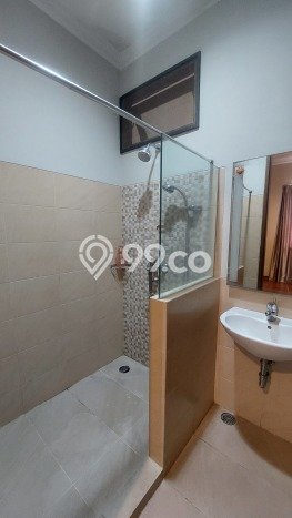 NEW LISTING! Rumah Strategis di Pondok Indah, Luas 140m2m² LB 200m2m² NEW LISTING! Rumah Strategis di Pondok Indah, Luas 140m2m² LB 200m2m²