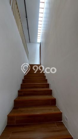 For Sale Rumah 3 Kamar Lokasi Ideal Nyaman dan Strategis di Limo For Sale Rumah 3 Kamar Lokasi Ideal Nyaman dan Strategis di Limo