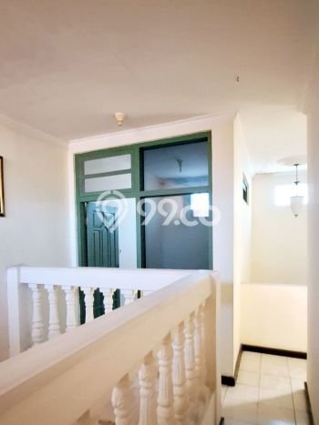 Rumah Strategis Modern Lb 266m2 di Tandes, Surabaya Rumah Strategis Modern Lb 266m2 di Tandes, Surabaya