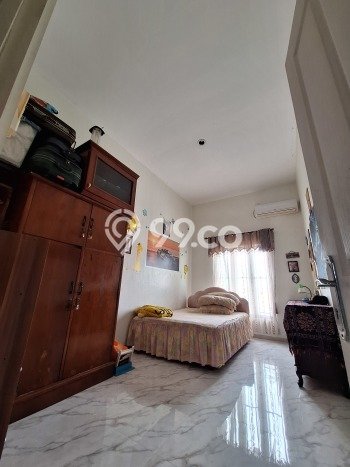 Rumah Luas Asri 3 KT Siap Huni di Karangpilang Surabaya Rumah Luas Asri 3 KT Siap Huni di Karangpilang Surabaya
