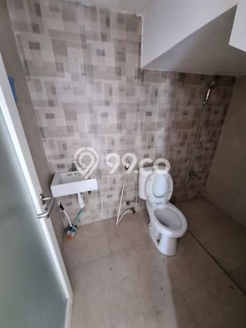 Rumah Mewah LB 210m2 Siap Pakai Desain Elegan di Mulyosari, Surabaya Rumah Mewah LB 210m2 Siap Pakai Desain Elegan di Mulyosari, Surabaya