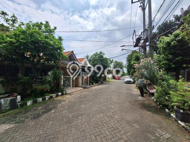 Rumah Modern Minimalis 4 Kamar Bisa Langsung Pindah di Rungkut Rumah Modern Minimalis 4 Kamar Bisa Langsung Pindah di Rungkut