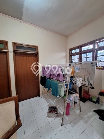 Rumah Modern Minimalis 4 Kamar Bisa Langsung Pindah di Rungkut Rumah Modern Minimalis 4 Kamar Bisa Langsung Pindah di Rungkut