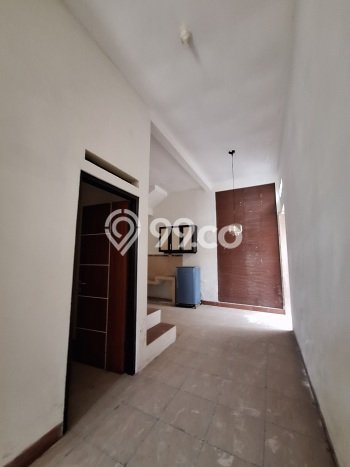Rumah Strategis Modern Lb 100m2 di Rungkut, Surabaya Rumah Strategis Modern Lb 100m2 di Rungkut, Surabaya