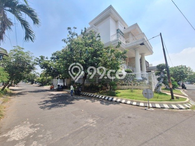 Hot Offer Hunian Mewah Ideal dan Luas di Waru, Sidoarjo Hot Offer Hunian Mewah Ideal dan Luas di Waru, Sidoarjo