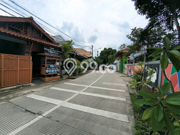 Hunian Eksklusif Dijual LT 170m2 di Duren Sawit, Jakarta Timur Hunian Eksklusif Dijual LT 170m2 di Duren Sawit, Jakarta Timur