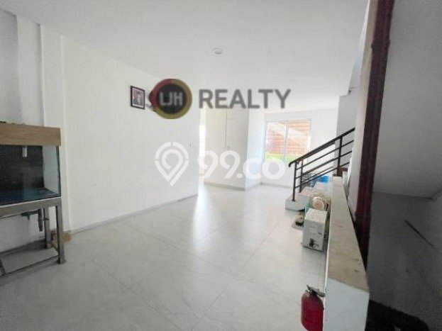 Ruko Dijual di Batam LT 300m2 & LB 860m2 Lokasi Terbaik! Ruko Dijual di Batam LT 300m2 & LB 860m2 Lokasi Terbaik!