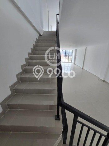 Ruko Dijual Lokasi Emas di Bengkong Luas 825m2 Ruko Dijual Lokasi Emas di Bengkong Luas 825m2