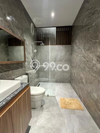 Jual Rumah Luas Elegan Dengan View Eksklusif di Puri Indah, Jakarta Barat Jual Rumah Luas Elegan Dengan View Eksklusif di Puri Indah, Jakarta Barat