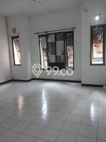 For Rent Ruko Kawasan Taman Kopo Indah, Luas 175m², Lokasi Premium, Siap Untuk Dipakai For Rent Ruko Kawasan Taman Kopo Indah, Luas 175m², Lokasi Premium, Siap Untuk Dipakai