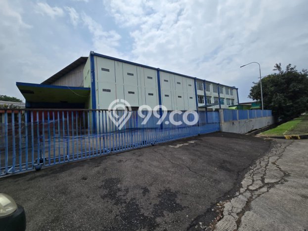 Gudang Dijual di Pulo Gadung Jakarta Timur dengan Luas Bangunan 2720m2 Gudang Dijual di Pulo Gadung Jakarta Timur dengan Luas Bangunan 2720m2