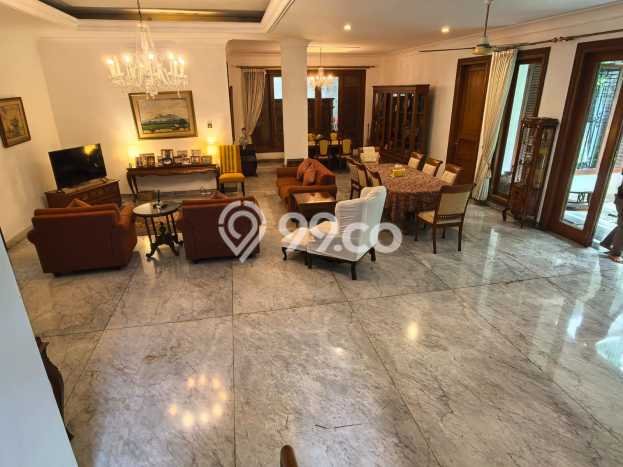 Rumah Elit Modern Siap Huni di Senopati Jakarta Selatan Rumah Elit Modern Siap Huni di Senopati Jakarta Selatan
