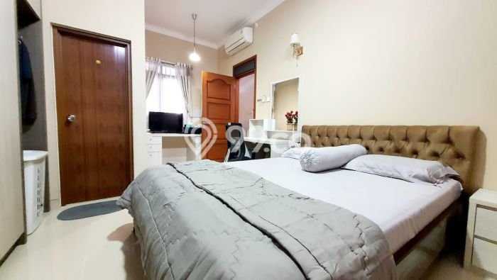 Rumah Modern Cantik 4 KT Bisa Langsung Pindah di Ciracas Rumah Modern Cantik 4 KT Bisa Langsung Pindah di Ciracas
