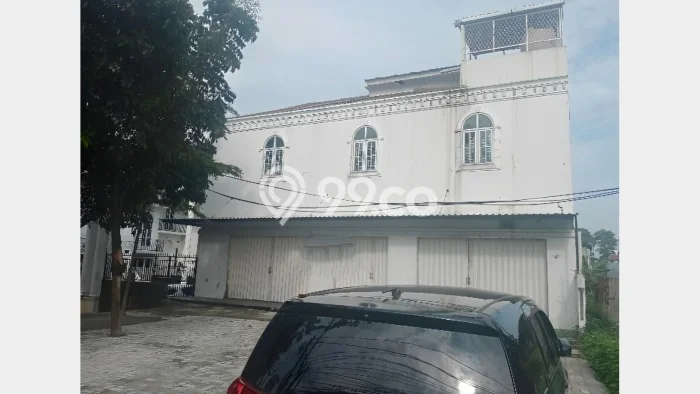 Lokasi Strategis! Dijual Ruko Bisnis di Ciracas, Jakarta Timur Kondisi Bagus Lokasi Strategis! Dijual Ruko Bisnis di Ciracas, Jakarta Timur Kondisi Bagus