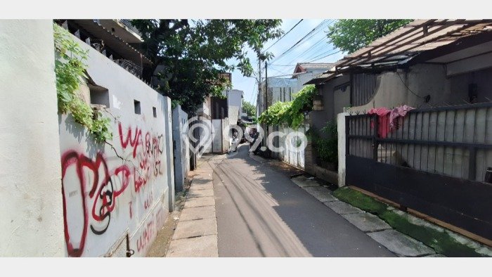 Cocok Untuk Investasi! Dijual Kost di Gandaria 12 Kamar Cocok Untuk Investasi! Dijual Kost di Gandaria 12 Kamar