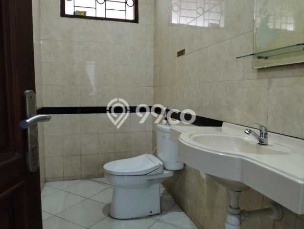 Rumah Luxury Modern Siap Huni di Setiabudi Bandung Rumah Luxury Modern Siap Huni di Setiabudi Bandung