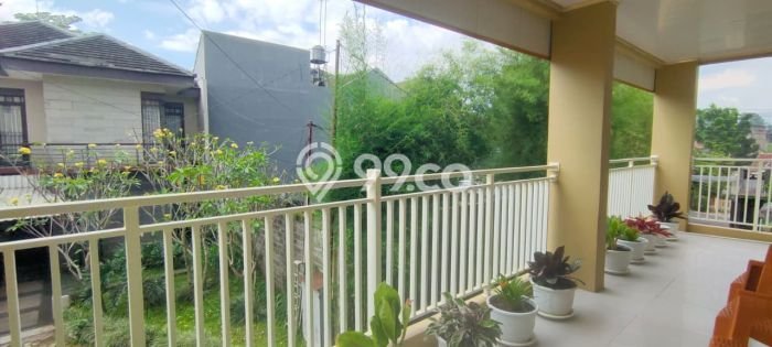 Dijual Rumah Luas Elegan Dengan View Eksklusif di Cigadung, Bandung Dijual Rumah Luas Elegan Dengan View Eksklusif di Cigadung, Bandung