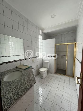 Disewakan! Rumah 4 Kamar Tidur &
3 Kamar Mandi di Pasteur, Bandung Disewakan! Rumah 4 Kamar Tidur &
3 Kamar Mandi di Pasteur, Bandung