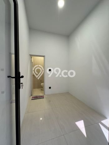 Rumah Minimalis di Kota Baru Parahyangan, Bandung, LT 245m² LB 300m² Rumah Minimalis di Kota Baru Parahyangan, Bandung, LT 245m² LB 300m²