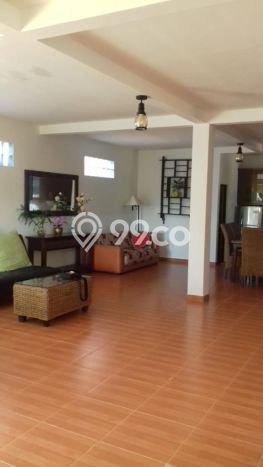 HARGA TERBAIK! Vila Kawasan , Area 380m2m², Area Strategis HARGA TERBAIK! Vila Kawasan , Area 380m2m², Area Strategis