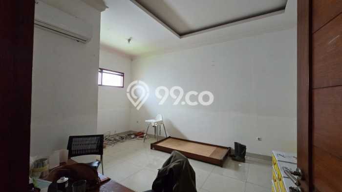 AREA KOMERSIAL! Gudang For Rent di Babakan Ciparay, Luas 1000m², Jalan Utama, Siap Bisnis AREA KOMERSIAL! Gudang For Rent di Babakan Ciparay, Luas 1000m², Jalan Utama, Siap Bisnis