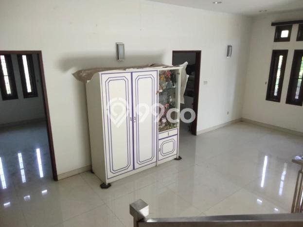 Rumah Luxury Modern Siap Huni di Buah Batu Bandung Rumah Luxury Modern Siap Huni di Buah Batu Bandung