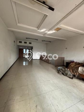 Ruko Dijual di Prime Area Bandung Luas 185m2 Ruko Dijual di Prime Area Bandung Luas 185m2