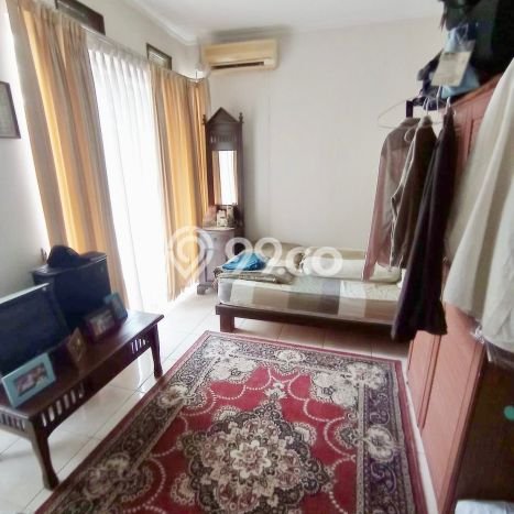 Rumah Mewah LB 260m2 Siap Pakai Desain Elegan di Kota Baru Parahyangan, Bandung Rumah Mewah LB 260m2 Siap Pakai Desain Elegan di Kota Baru Parahyangan, Bandung