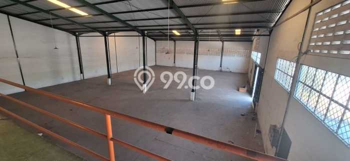 Unit Gudang Paling Strategis di Kutawaringin Bandung dengan LB 1000m2 Unit Gudang Paling Strategis di Kutawaringin Bandung dengan LB 1000m2