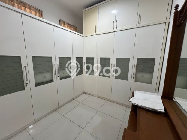 Disewakan! Rumah 4 Kamar Tidur &
3 Kamar Mandi di Pasteur, Bandung Disewakan! Rumah 4 Kamar Tidur &
3 Kamar Mandi di Pasteur, Bandung