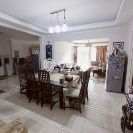 Rumah Mewah LB 260m2 Siap Pakai Desain Elegan di Kota Baru Parahyangan, Bandung Rumah Mewah LB 260m2 Siap Pakai Desain Elegan di Kota Baru Parahyangan, Bandung