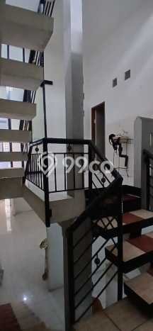 Ruko Dijual di Bandung LT 200m2 & LB 125m2 Lokasi Terbaik! Ruko Dijual di Bandung LT 200m2 & LB 125m2 Lokasi Terbaik!