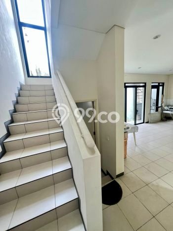 Rumah Luxury Modern Tanpa Renovasi di Kota Baru Parahyangan Bandung Rumah Luxury Modern Tanpa Renovasi di Kota Baru Parahyangan Bandung
