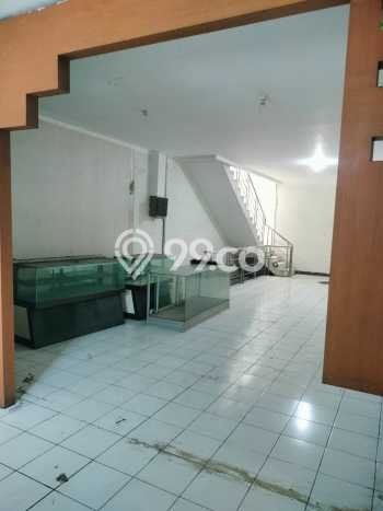 FOR SALE! Ruko di Astanaanyar Bandung, LT 100m2, LB 225m2 FOR SALE! Ruko di Astanaanyar Bandung, LT 100m2, LB 225m2