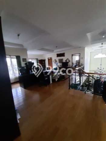 Dijual Rumah Mewah Megah Dengan View Eksklusif di Dago Pakar, Bandung Dijual Rumah Mewah Megah Dengan View Eksklusif di Dago Pakar, Bandung