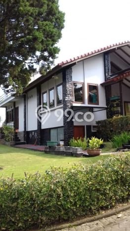 HARGA TERBAIK! Vila Kawasan , Area 380m2m², Area Strategis HARGA TERBAIK! Vila Kawasan , Area 380m2m², Area Strategis