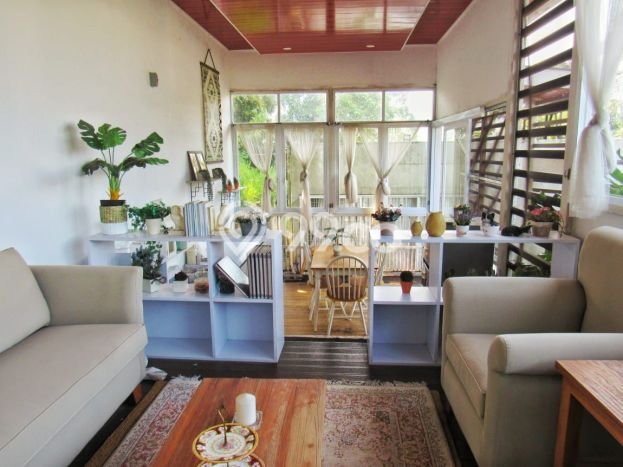 Rumah Luxury Modern Siap Huni di Dago Bandung Rumah Luxury Modern Siap Huni di Dago Bandung