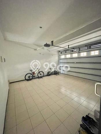 Ready to Use! Luxury House LT 485m2 Desain Elegan di Kota Baru Parahyangan Ready to Use! Luxury House LT 485m2 Desain Elegan di Kota Baru Parahyangan