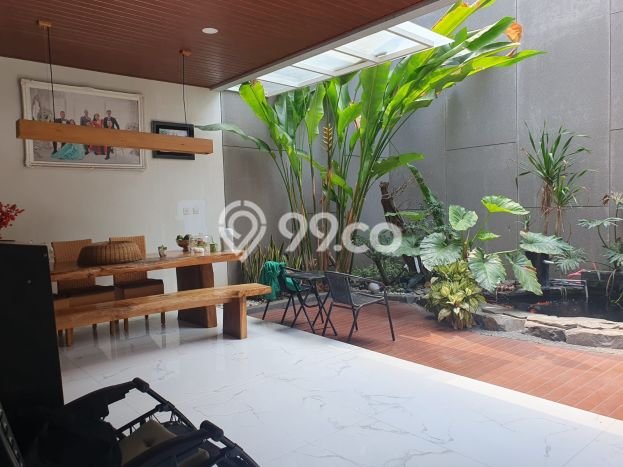 Dijual Rumah Mewah Megah Dengan View Cantik di Singgasana, Bandung Dijual Rumah Mewah Megah Dengan View Cantik di Singgasana, Bandung