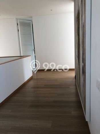 Rumah Elit Modern Tanpa Renovasi di Setra Duta Bandung Rumah Elit Modern Tanpa Renovasi di Setra Duta Bandung