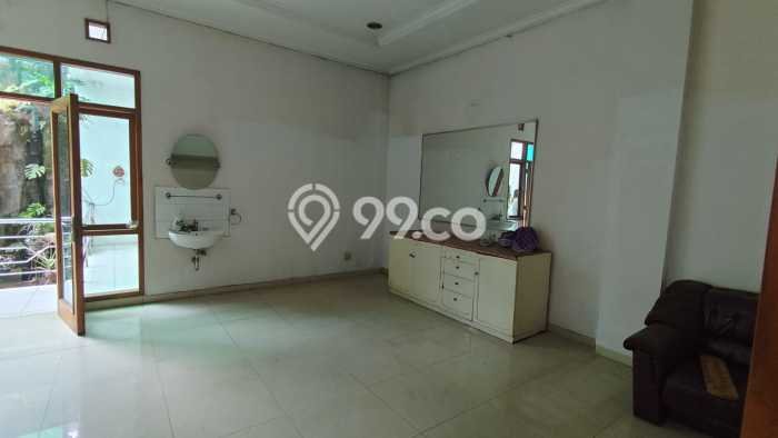 Rumah Elit Modern Siap Huni di Supratman Bandung Rumah Elit Modern Siap Huni di Supratman Bandung