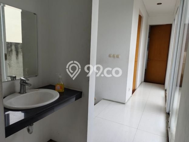 Rumah kawasan Geger Kalong, Bandung, LT 125m² LB 130m² Rumah kawasan Geger Kalong, Bandung, LT 125m² LB 130m²