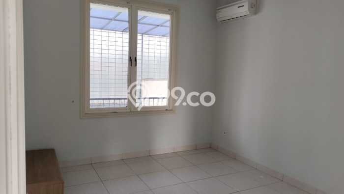 Rumah sewa siap huni 4 Kamar Tidur di Alam Sutera, Tangerang Rumah sewa siap huni 4 Kamar Tidur di Alam Sutera, Tangerang