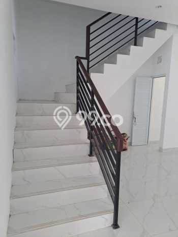 Disewakan! Rumah 4 Kamar Tidur &
3 Kamar Mandi di Bintaro, Tangerang Selatan Disewakan! Rumah 4 Kamar Tidur &
3 Kamar Mandi di Bintaro, Tangerang Selatan