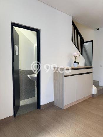 FOR SALE! Ruko di BSD Tangerang Selatan, LT 100m2, LB 182m2 FOR SALE! Ruko di BSD Tangerang Selatan, LT 100m2, LB 182m2