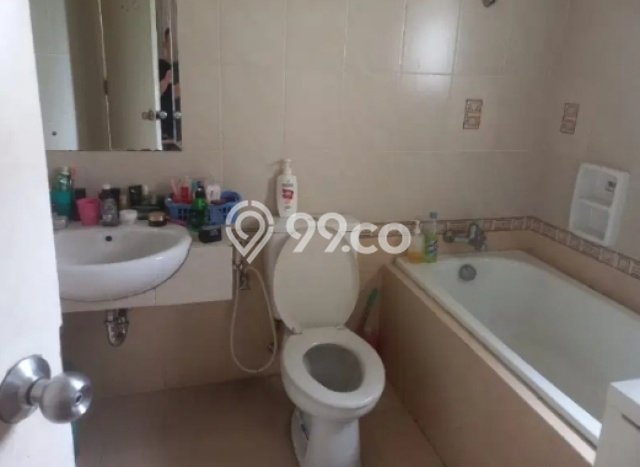 Hunian Eksklusif Siap Huni LT 180m2 di Serpong, Tangerang Selatan Hunian Eksklusif Siap Huni LT 180m2 di Serpong, Tangerang Selatan