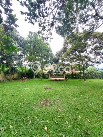 Vila Terawat di , Area 4270m2m², Posisi Strategis dengan jalan bagus Vila Terawat di , Area 4270m2m², Posisi Strategis dengan jalan bagus