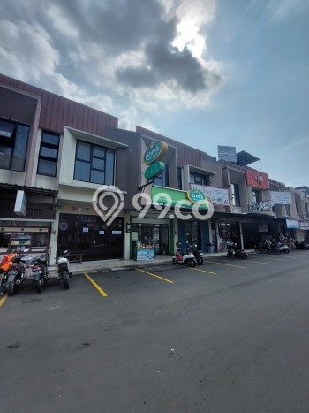 LOKASI STRATEGIS! Ruko For Rent di Ciparigi, Luas 114m², Lokasi Niaga LOKASI STRATEGIS! Ruko For Rent di Ciparigi, Luas 114m², Lokasi Niaga