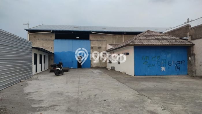 Lokasi Strategis! Dijual Gudang Bisnis di Grogol, Solo Kondisi Bagus Lokasi Strategis! Dijual Gudang Bisnis di Grogol, Solo Kondisi Bagus